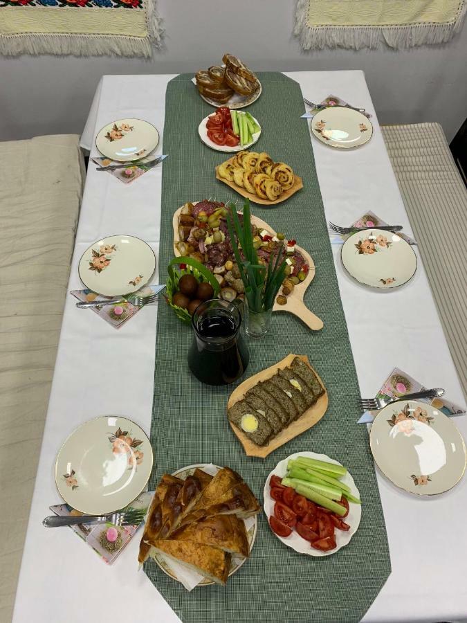 Pensiunea Simi Majszin Kültér fotó