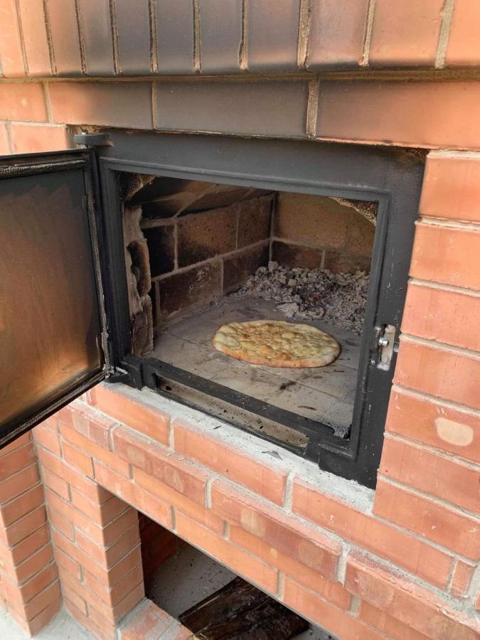Pensiunea Simi Majszin Kültér fotó